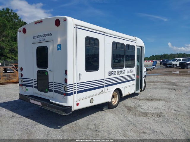 Ford 2017 2017 1FDEE3FS8HDC61006 Image 4