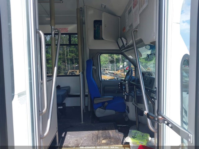 Ford 2017 2017 1FDEE3FS8HDC61006 Image 7