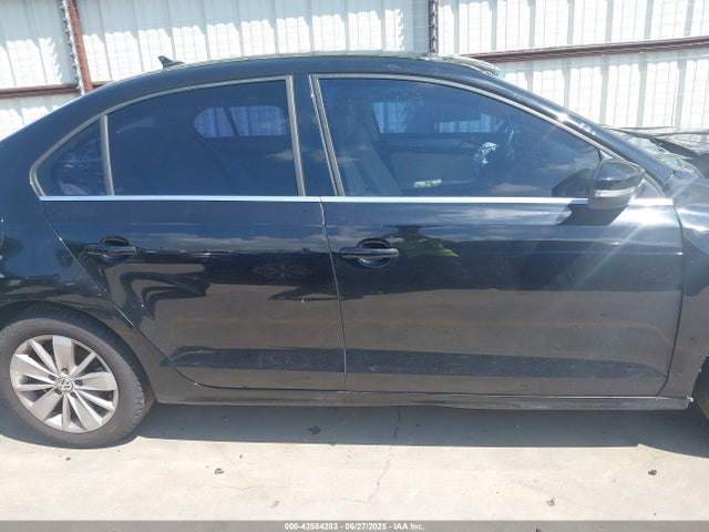 3VWD67AJ1GM321193 Volkswagen 2016