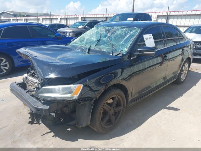 3VWD67AJ1GM321193 Volkswagen 2016
