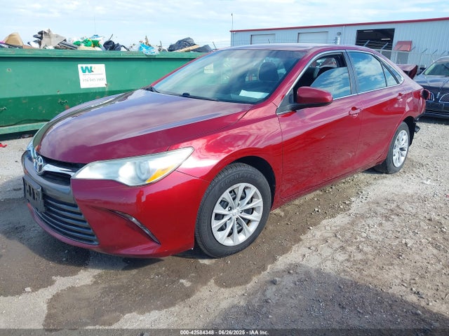 Toyota CAMRY LE 2017 4T1BF1FKXHU680236 Image 2
