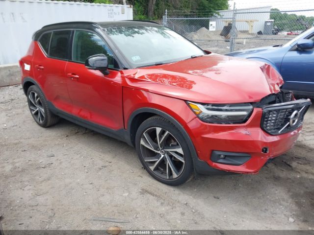 2021 VOLVO XC40 YV4162UM5M2416628