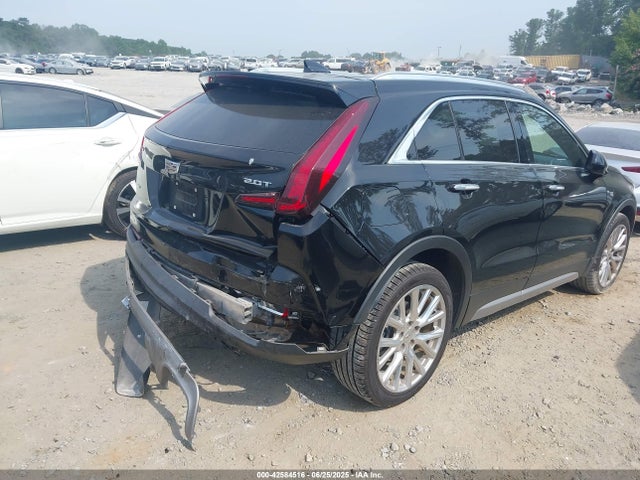2019 CADILLAC XT4 1GYFZDR44KF156789 Photo 3