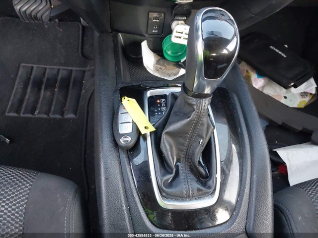 JN1BJ1CP2HW033534 Nissan 2017