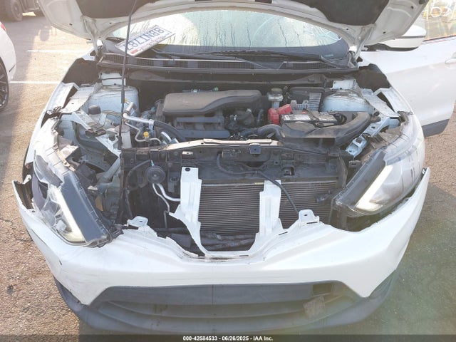 JN1BJ1CP2HW033534 Nissan 2017
