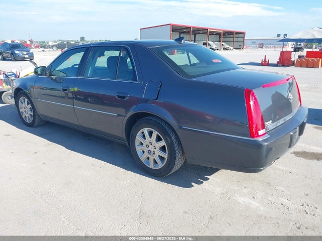 2010 CADILLAC DTS 1G6KH5EY8AU129128 Photo 2