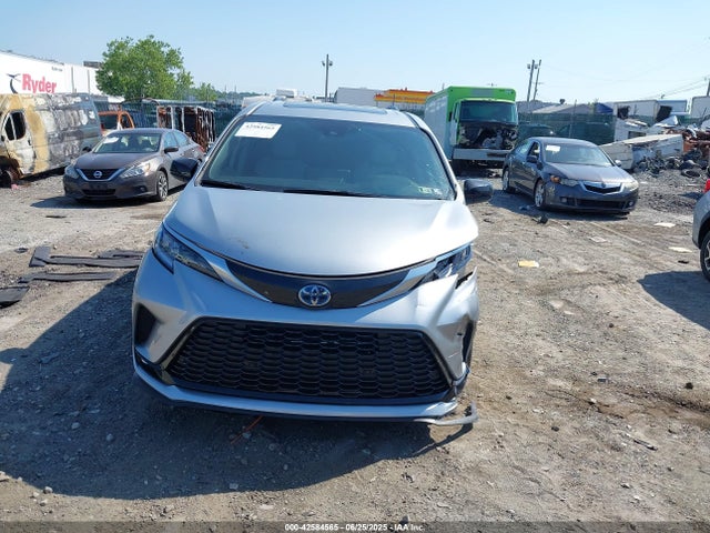 5TDXSKFC8RS127174 Toyota a25a-fxs