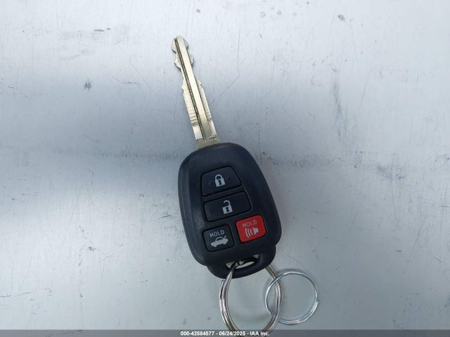 4T1BF1FK5HU786416 Toyota CAMRY LE