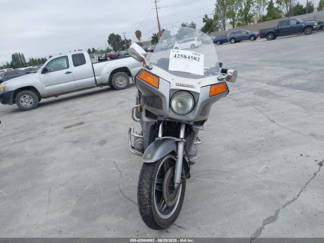 1982 HONDA GL1100 1HFSC0221CA228947 Photo 4