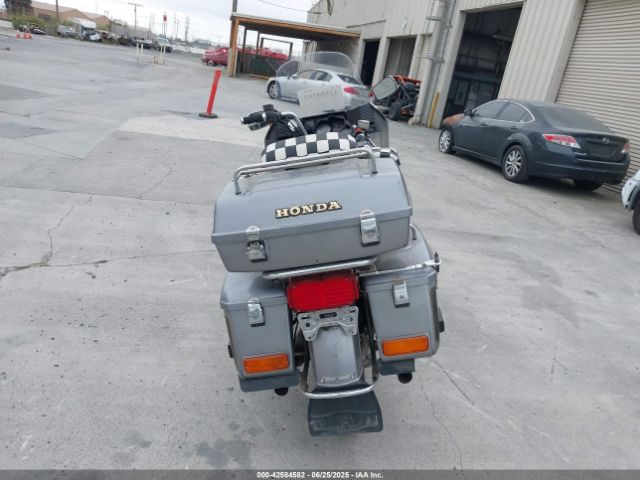 1982 HONDA GL1100 1HFSC0221CA228947 Photo 5