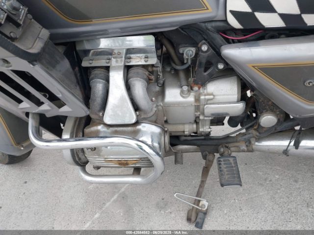 1982 HONDA GL1100 1HFSC0221CA228947 Photo 8
