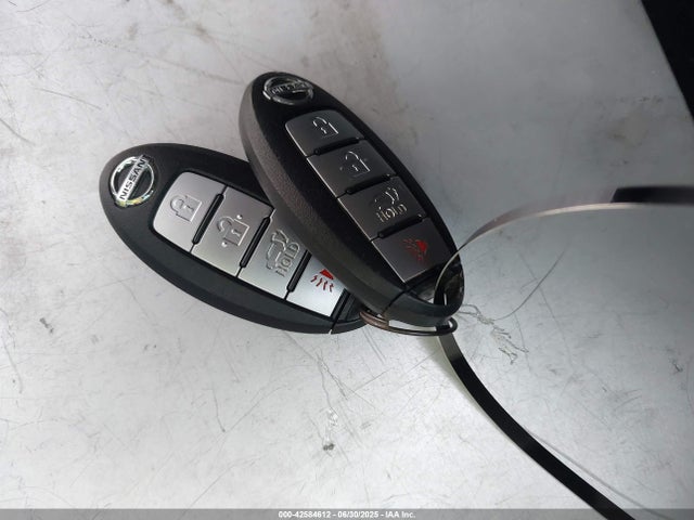 5N1AT2MV7GC740811 Nissan 2016