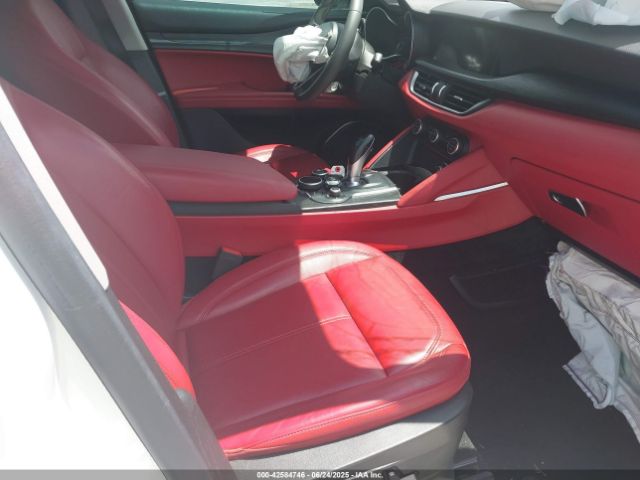 2019 ALFA ROMEO STELVIO ZASPAKAN9K7C29957 Photo 4