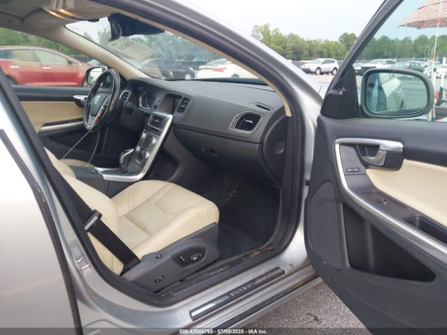 2018 VOLVO S60 YV126MFL4J2452324 Photo 4