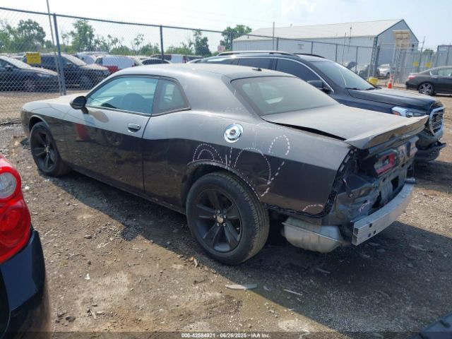 2019 DODGE CHALLENGER 2C3CDZAG7KH677566 Photo 2