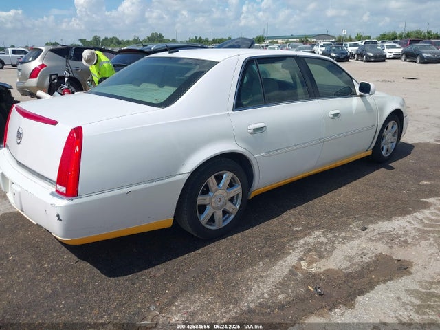 2007 CADILLAC DTS 1G6KD57YX7U178039 Photo 3