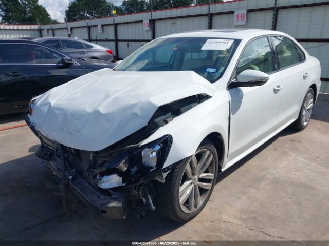 2019 VOLKSWAGEN PASSAT 1VWLA7A37KC000734 Photo 1