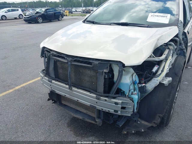 2017 CADILLAC XT5 1GYKNBRS5HZ171953 Photo 5