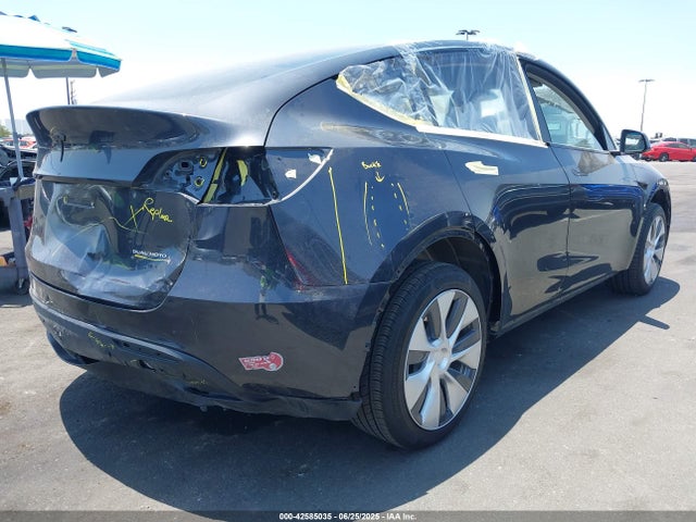 Tesla Model Y 2024 7SAYGDEE5RA222252 Image 4