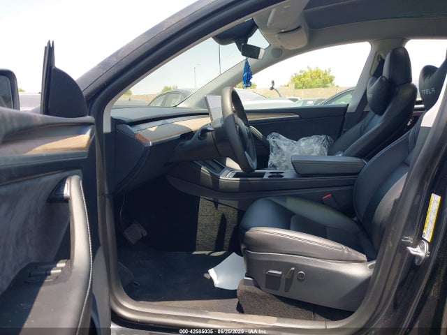 Tesla Model Y 2024 7SAYGDEE5RA222252 Image 5