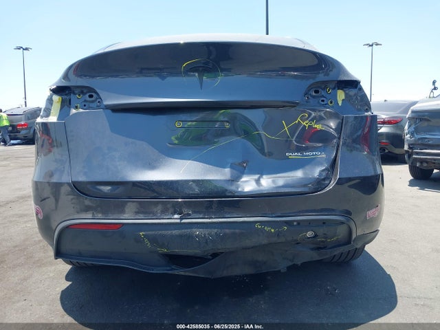Tesla Model Y 2024 7SAYGDEE5RA222252 Image 6