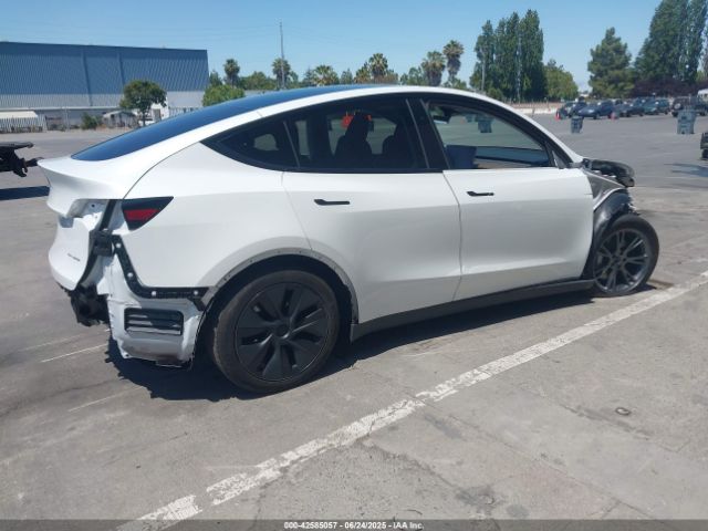 2024 TESLA MODEL Y 7SAYGAEE3RF157600 Photo 3
