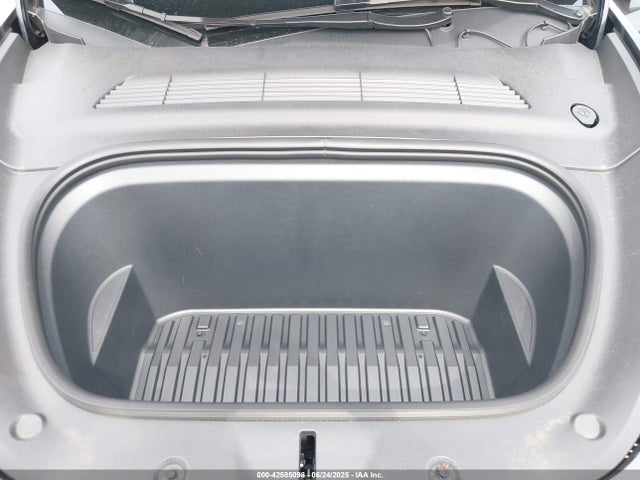 2024 TESLA MODEL Y 7SAYGDEDXRF054960 Photo 9