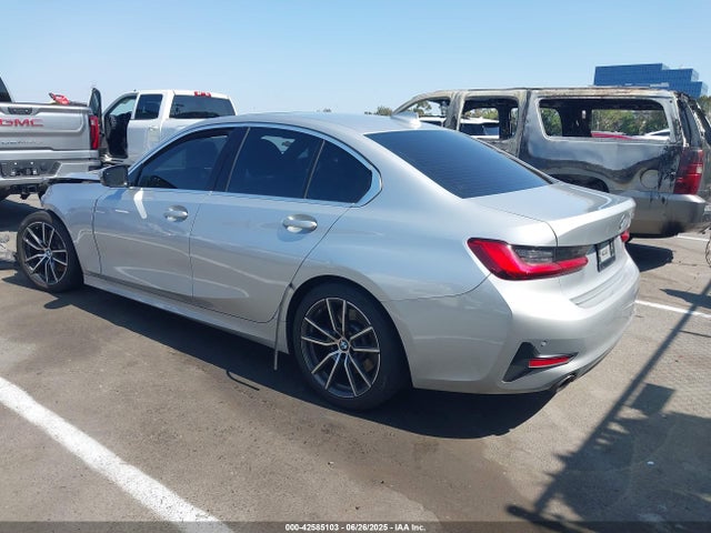 BMW 330I 2019 WBA5R1C56KAK06457 Image 3
