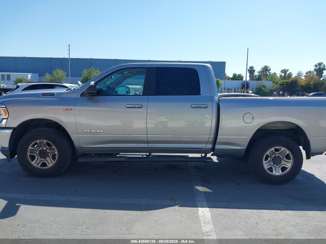 RAM 2019 2019 3C6UR4DJ4KG652210 Image 14