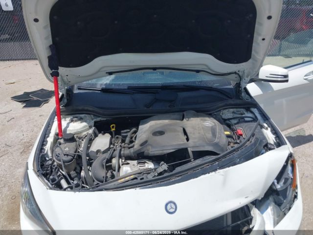 2016 MERCEDES-BENZ CLA 250 WDDSJ4EB2GN377911 Photo 9