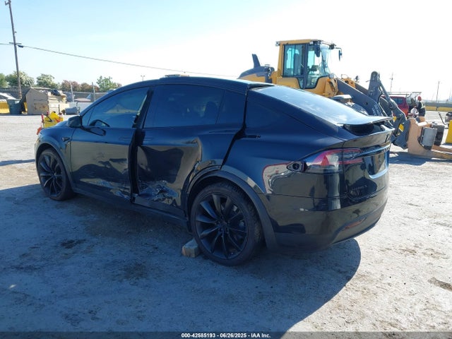 2018 TESLA MODEL X 5YJXCBE29JF129238 Photo 2