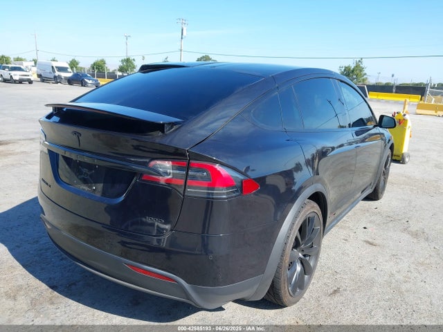 2018 TESLA MODEL X 5YJXCBE29JF129238 Photo 3