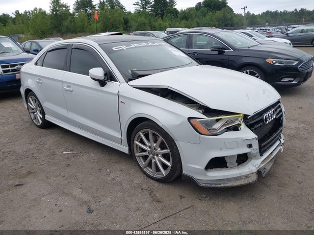 2015 AUDI A3 WAUKFGFF7F1081557 Photo 0