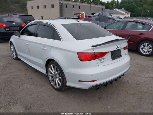 2015 AUDI A3 WAUKFGFF7F1081557 Photo 2