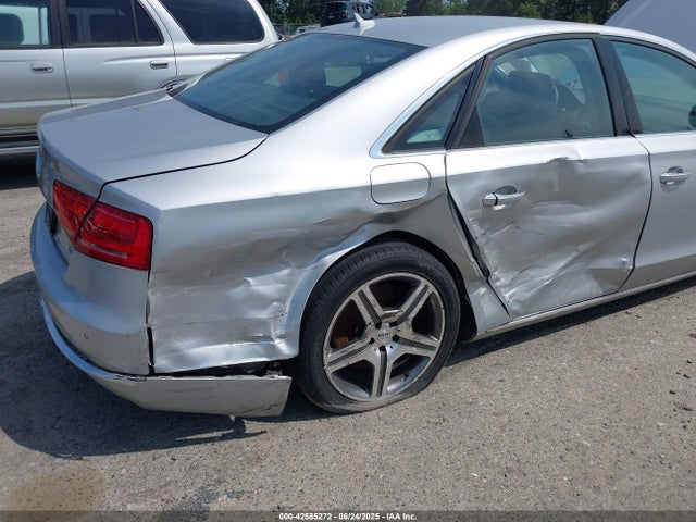 2011 AUDI A8 WAUAVAFD9BN020384 Photo 5