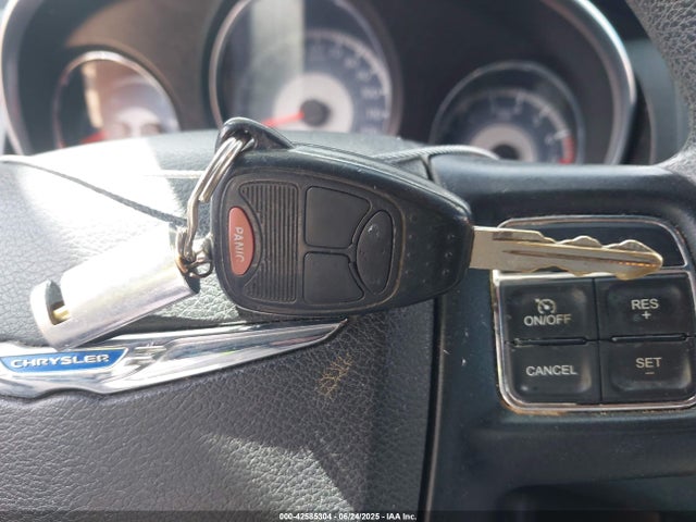 1C3CCBAB5EN207109 Chrysler 2014