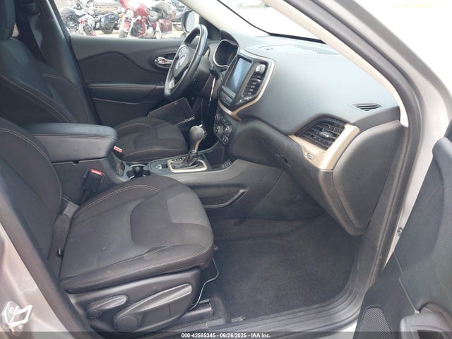 1C4PJLCS8GW126351 Jeep Cherokee