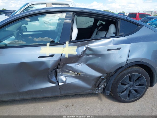 2025 TESLA MODEL Y 7SAYGDEE9SA351455 Photo 5