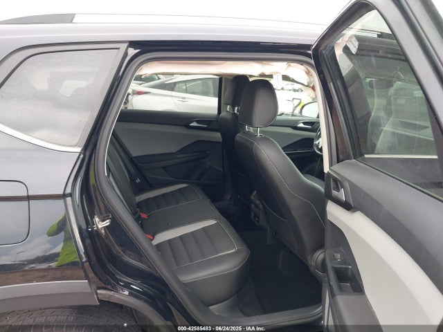 3VV1X7B21NM008881 Volkswagen tsi