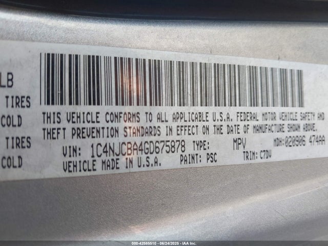 1C4NJCBA4GD675878 Jeep 2016