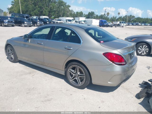 2020 MERCEDES-BENZ C 300 W1KWF8EB9LR573096 Photo 2