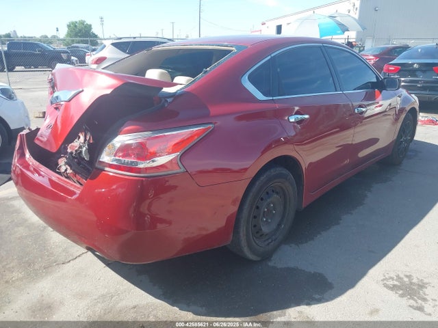 Nissan Altima 2015 1N4AL3AP5FC482003 Image 4
