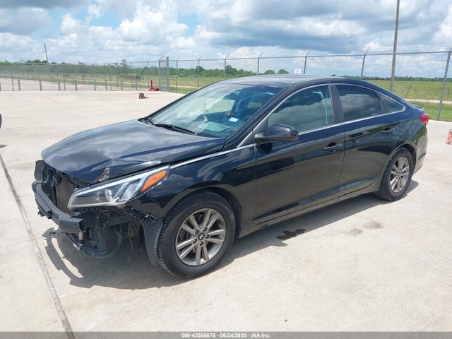 Hyundai SONATA SE 2015 5NPE24AF5FH188472 Image 2