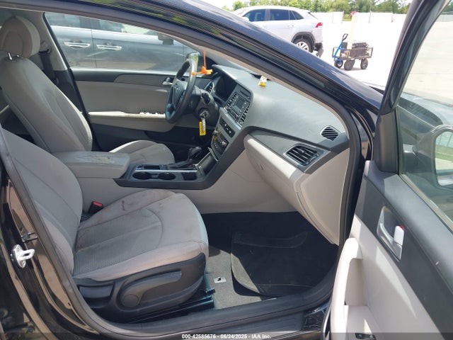 Hyundai SONATA SE 2015 5NPE24AF5FH188472 Image 5