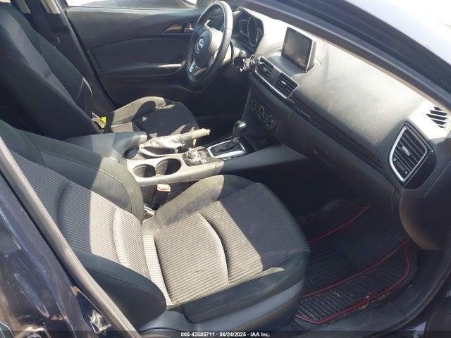 3MZBM1L77FM225787 Mazda pe