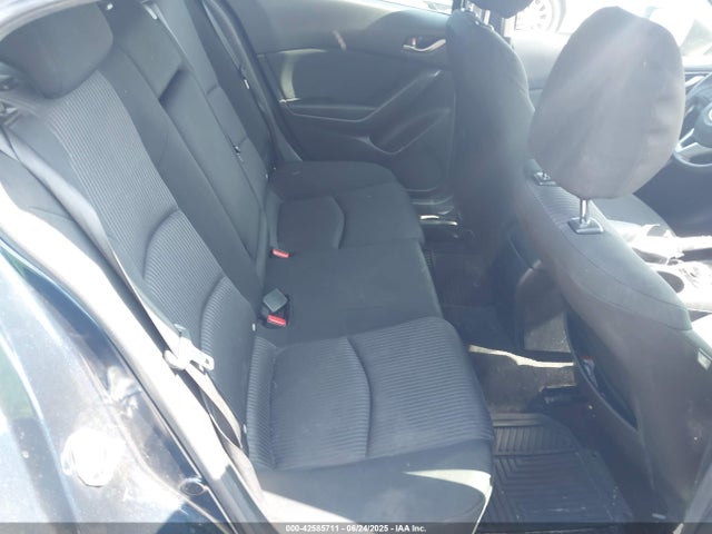 3MZBM1L77FM225787 Mazda pe