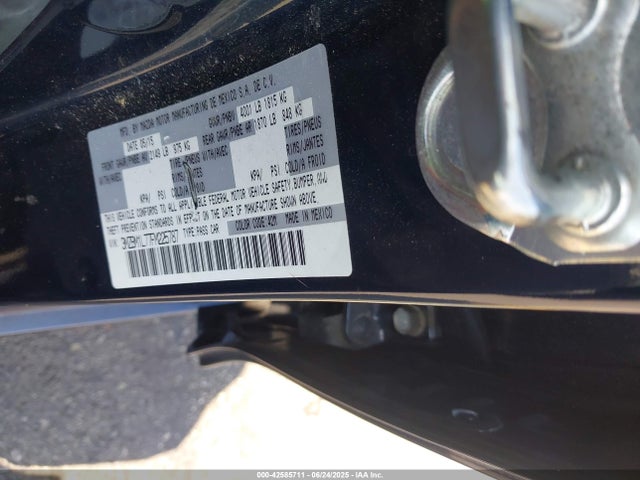 3MZBM1L77FM225787 Mazda pe