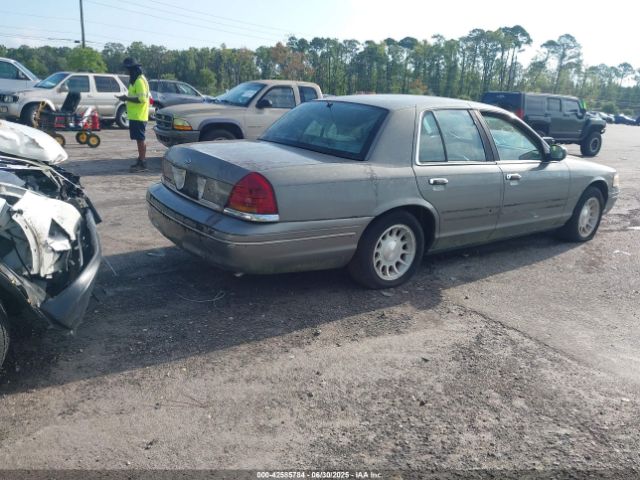 1999 FORD CROWN VICTORIA 2FAFP74W7XX160987 Photo 3