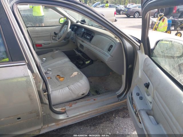 1999 FORD CROWN VICTORIA 2FAFP74W7XX160987 Photo 4