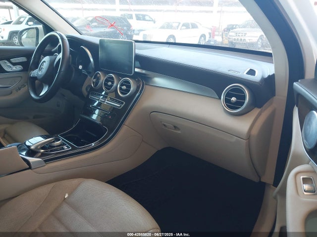 WDC0G4KB5GF069365 Mercedes-Benz m274